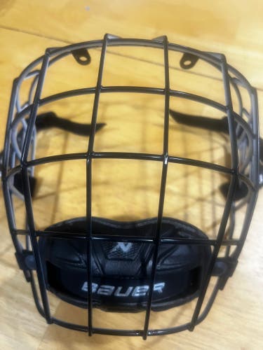 Medium Bauer Profile II Facemask Full Cage (New)