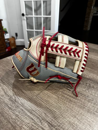 Wilson A2000 1785 RH Infield Baseball Glove 11.75" (Used)