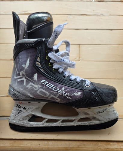 Bauer HyperLite Pro Stock Skates – Size ~7.25 (Fit 3) – Excellent Condition