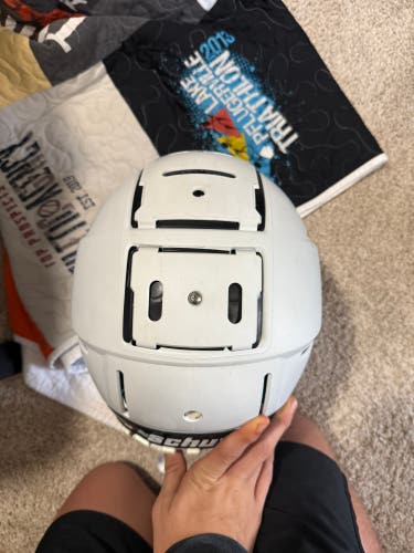 Adult Extra Large Schutt F7 Helmet (Used)