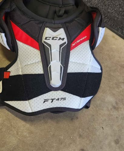 Junior CCM Shoulder Pads (Used)