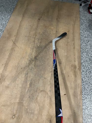 Senior Bauer Twitch Right Handed Hockey Stick P86 77 Flex Pro Stock (Used)