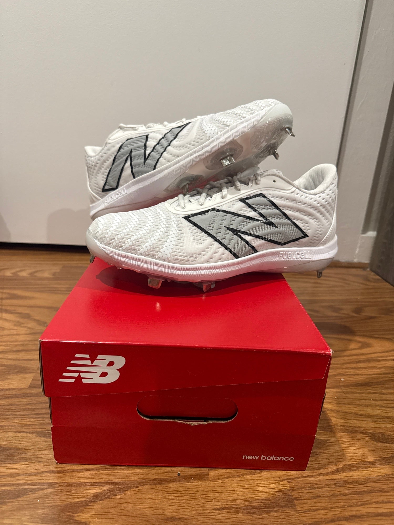 New Balance‎ Mens FuelCell 4040v7 Molded Baseball Metal Cleats White Sz 14US Man main image 3