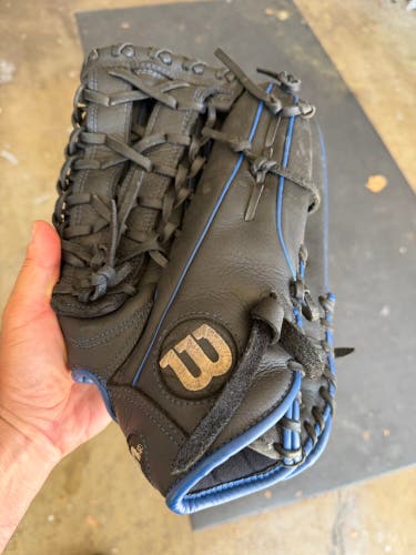 Adult Wilson A950 RH Outfield Baseball Glove | Size Adult 14"