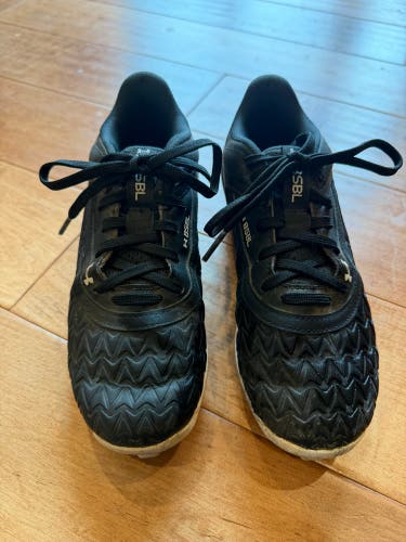 Black Kid's 3Y (Big Kids / Youth) Youth Under Armour Leafoff Low RM JR. Low Top (Used)