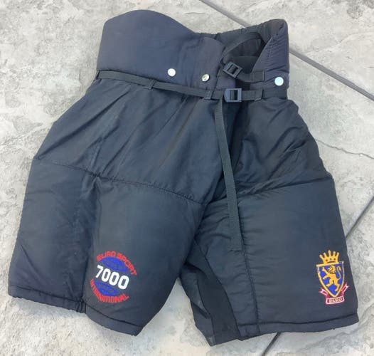 Euro Sport 7000 (CCM/Reebok Manufactured in Canada)Senior Large Hockey Pants EU Size 52. L