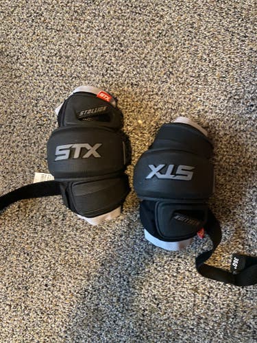 Medium Adult STX Stallion 1k Arm Pads (New)