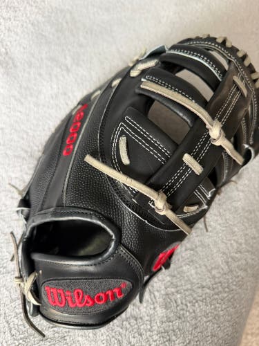 Wilson A2000 RH First Base Baseball Glove 12.25" (Used practice break in ready)