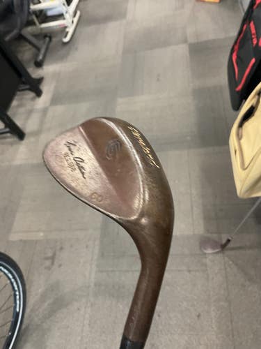 Used Cleveland TOUR ACTION 588 Golf Wedge Mens RH 60 Degree 11614-S000235876