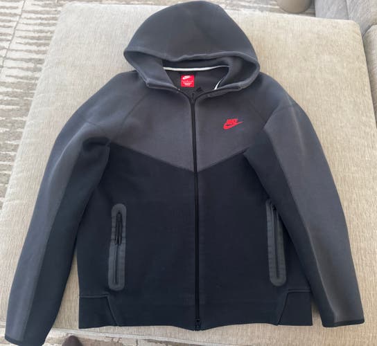 Gray Men's Large Nike Jacket (Used)