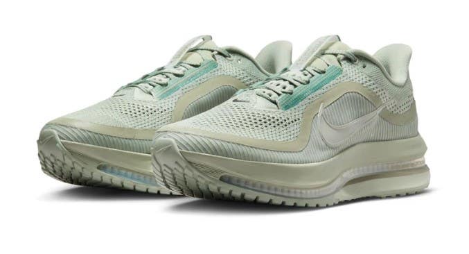 Size 11.5 - Nike Air Zoom Pegasus Premium Jade mens HQ2592-300