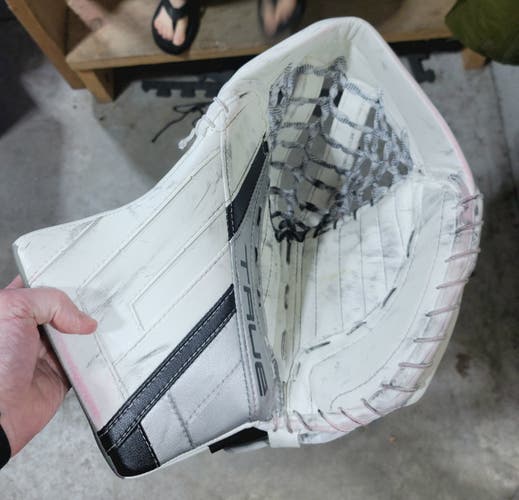 LA KINGS Darcy Kuemper Pro return 600 PX4 Glove