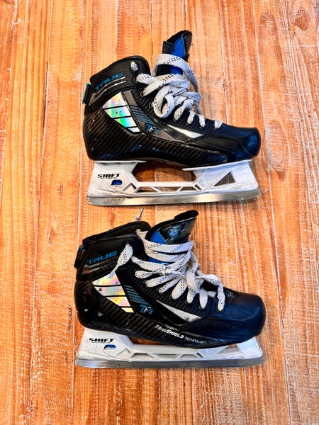 2021 True TF9 Hockey Goalie Skates Regular Width 7.5 (Used)