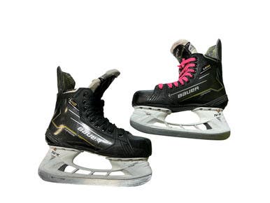 Used Bauer SUPREME M40 Junior Hockey Skate Junior 05 11873-S000238908