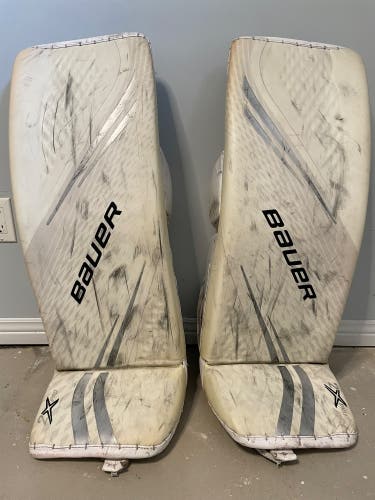 Large Bauer Vapor 2X Goalie Leg Pads (Used)