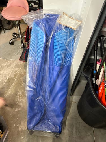 EvoShield (New)large roller bag
