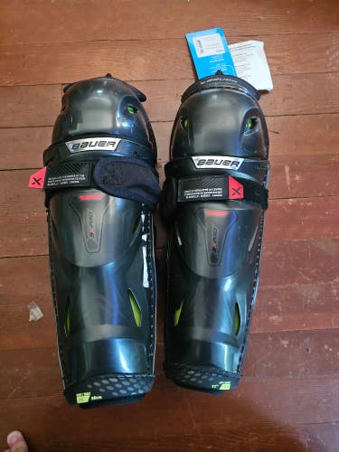 Junior Bauer Vapor 3X Pro 11" Shin Pads (New)