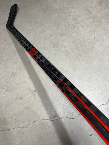 2 PACK 80 Flex P90TM Senior Warrior Covert QR6 Pro Right Hand Hockey Stick (Like New) Pro Stock