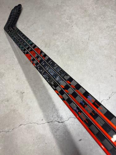 3 PACK 80 Flex P90TM Senior Warrior Covert QR6 Pro Right Hand Hockey Stick (Like New) Pro Stock