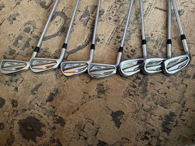 Titleist T100 Left Hand Iron Set Stiff Flex (Used)