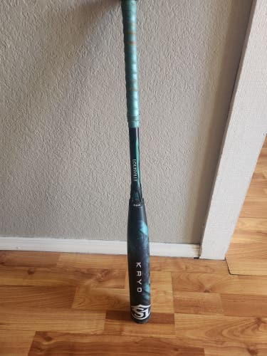 Louisville Slugger Kryo Composite Bat (-11) 19 oz 30" (Used)