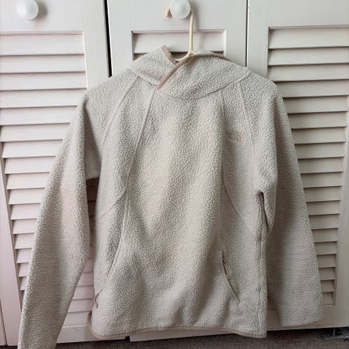 White Women's Medium The North Face Sweatshirt
