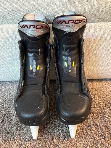 Black/Gray 2023 Bauer Vapor Hyperlite 2 Hockey Skates 10 (Used)