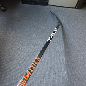Senior True Project X Smoke Right Handed Hockey Stick P28 70 Flex Pro Stock (Used)