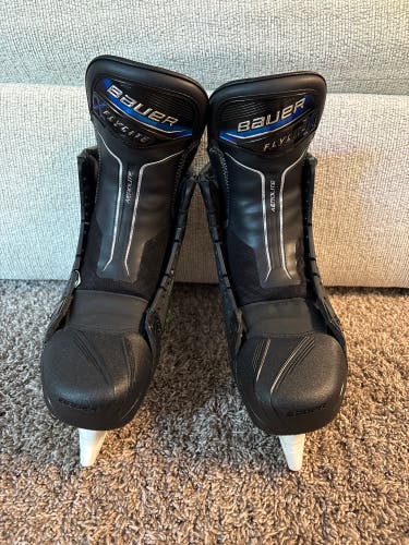 Black/White 2025 Bauer Vapor Flylite Hockey Skates 9 (Used)