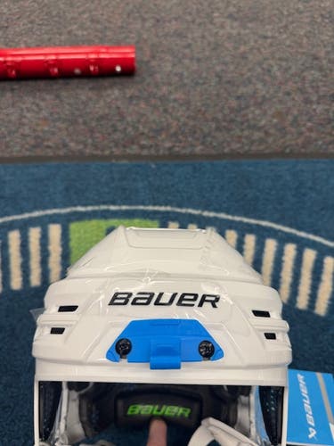 Medium White Bauer Re-Akt 85 Helmet (New)