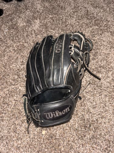 Wilson A2000 RH Infield Baseball Glove 11.75" (Used)