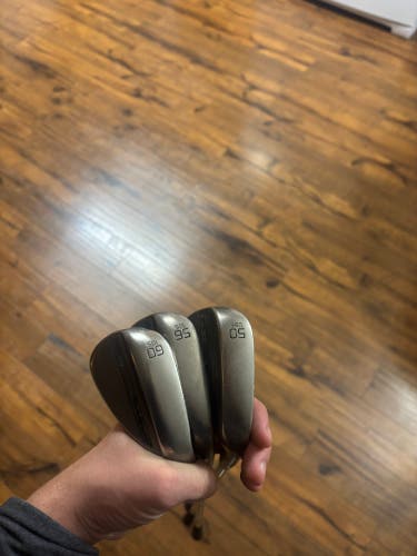 Men's 2025 Titleist Vokey SM10 Right Handed Wedge set (Used)