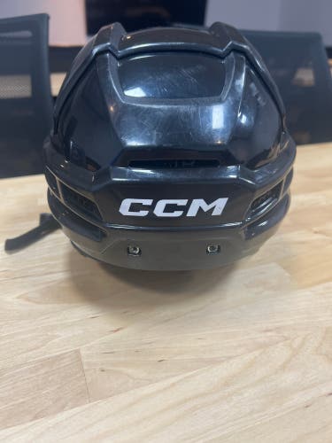 Large CCM Tacks 720 Helmet