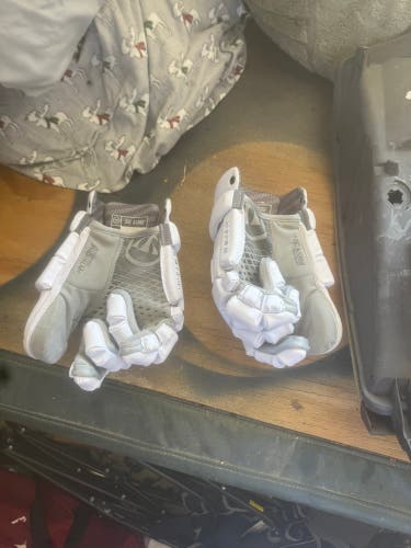Warrior Lacrosse Gloves (Used)