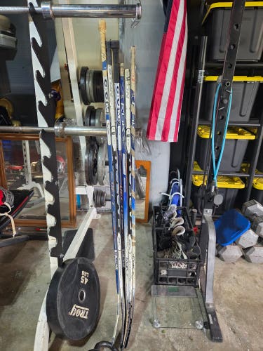 Lot of 6 hockey sticks Senior ccm