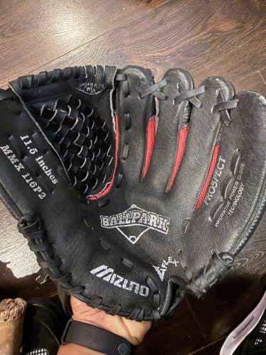 Used - Good Condition Mizuno 11.5 Inch Ballpark Prospect Baseball Glove MMX 116P2 Black Red