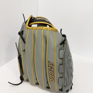 Wilson A2000 V125 Spin Control Outfield Fastpitch Softball Glove 12.5" (New)