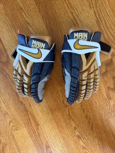 MainStage Nike Vapor Lacrosse Gloves (Used)