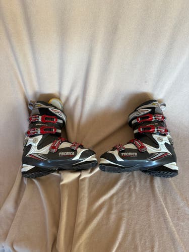 Mondo 26 & 26.5 Unisex Tecnica Phoenix 80 Ski Boots (Used)