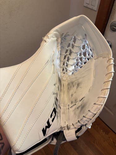 CCM Extreme Flex 5.9 Regular (Used)