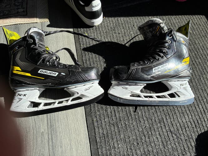 2024 Bauer Supreme M3 Hockey Skates Extra Wide Width 10.5 (Used)