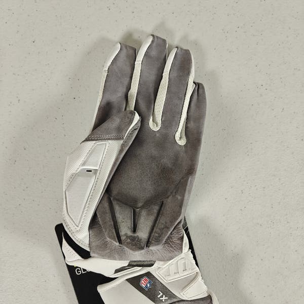 NWT men's XL nike D-TACK 6.0 Padded Lineman White/black-grey