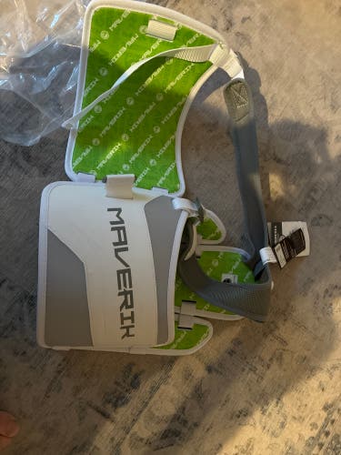 Large Youth Maverik Max rib/kidney Pads (New)