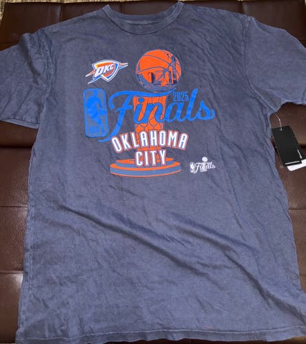 Oklahoma City Thunder Large Adult Unisex Shirt (New)