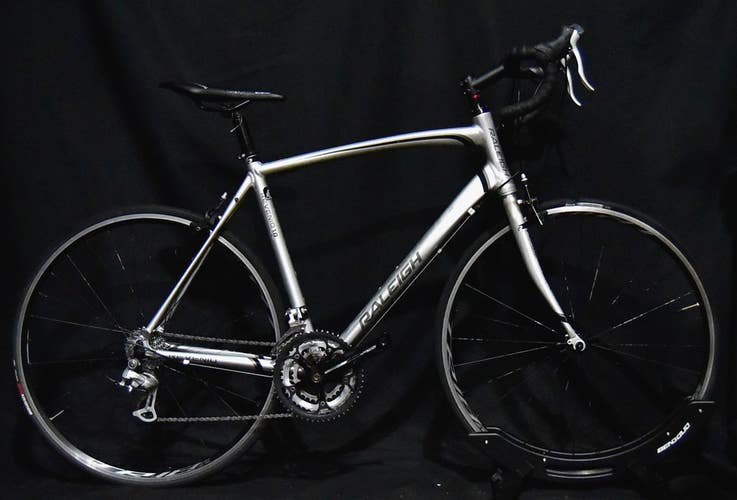 RALEIGH REVENIO 1.0 ROAD BIKE SIZE LARGE, 56 CM, 24 SPEED, ALUMINUM