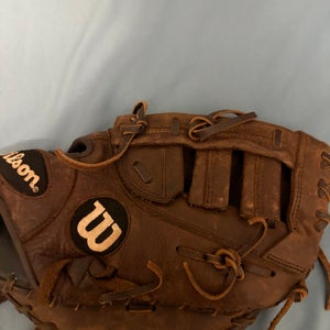 Wilson A950 RH First Base Baseball Glove 12" (Used)