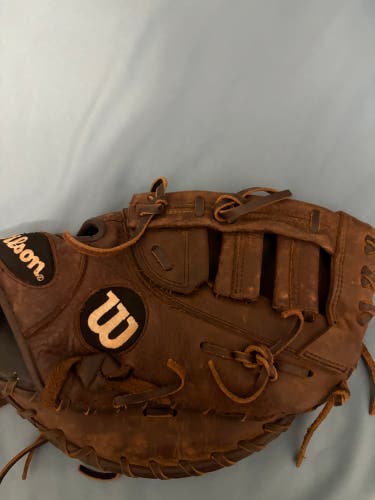 Wilson A950 RH First Base Baseball Glove 12" (Used)