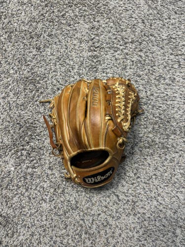 2019 Wilson A2000 D33 RH Pitcher's Baseball Glove 11.75" (Used)