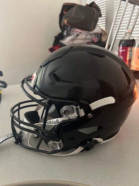 Adult Medium Riddell SpeedFlex Helmet (Used) | SidelineSwap | Buy and ...