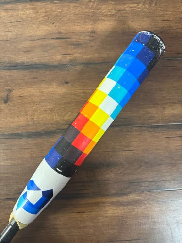 2023 DeMarini Prism Bat 28/17 (-11) Fastpitch Softball Bat